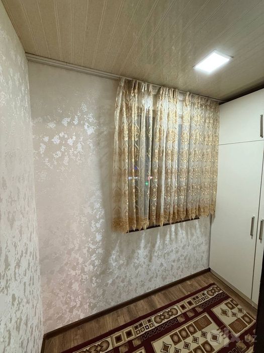 Чиланзар -11 кв 1/4/4.34м2 Срочно Продам квартиру срочно