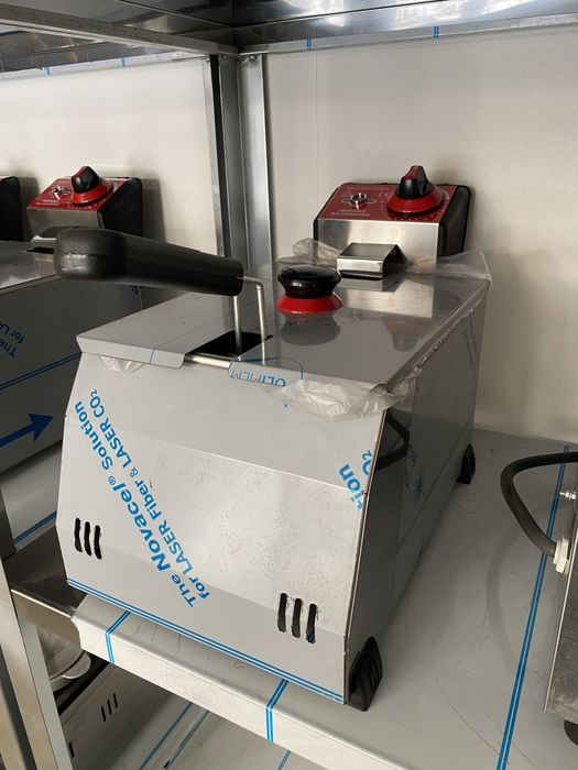 Фритюрница чикен бургер донер шаурма.