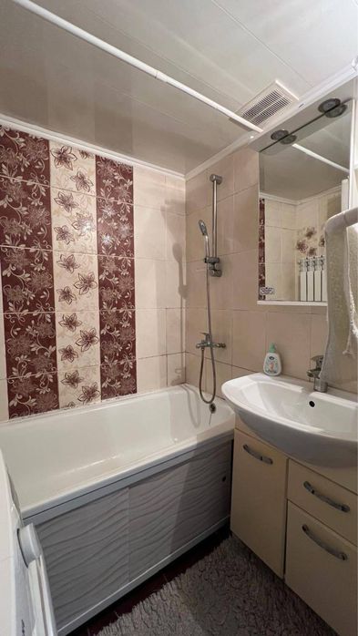 Продам 3 ком квартиру в центре города