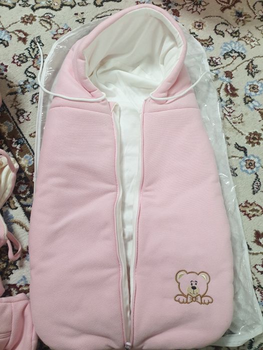 Продам  Конверт Комбенезон на выписку