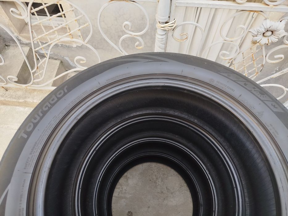 235 55 R19 Shina Yōlka yumshoq