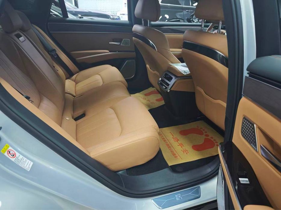 Byd Han L  2025  йил 1300 км 2,7 секунд