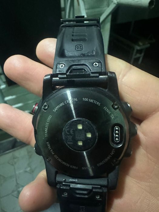 Продам часы  fenix 5x