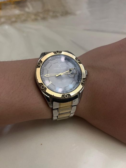 Часы DANIEL klein