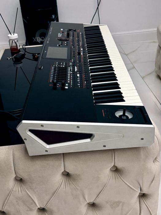 Korg Pa4X 76 clape arata noua super impecabila ne folosita niciodata
