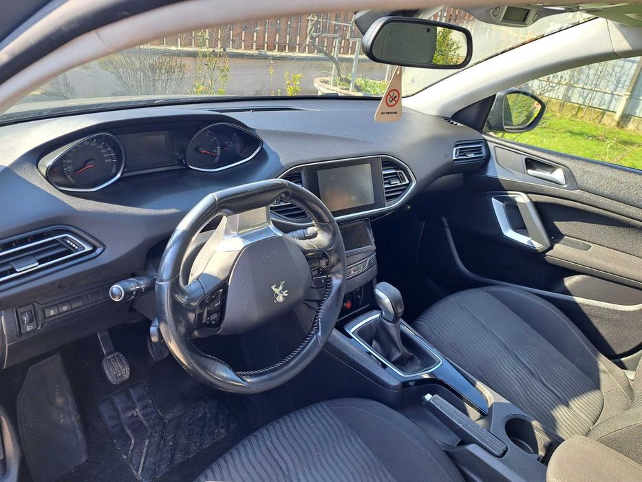 Peugeot 308.1,2 benzina