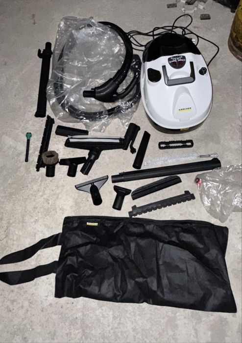 Aspirator cu abur Karcher SV 7 NOU !