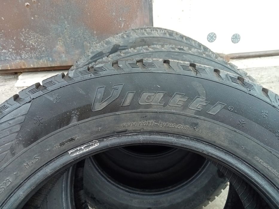 Продам зимние шины