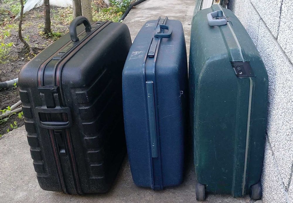 Куфари с ключ и колелца, Маркови