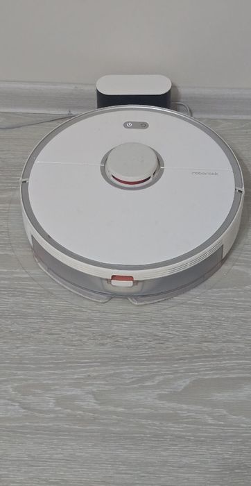 Продам робот пылесос ROBOROCK S5 MAX
