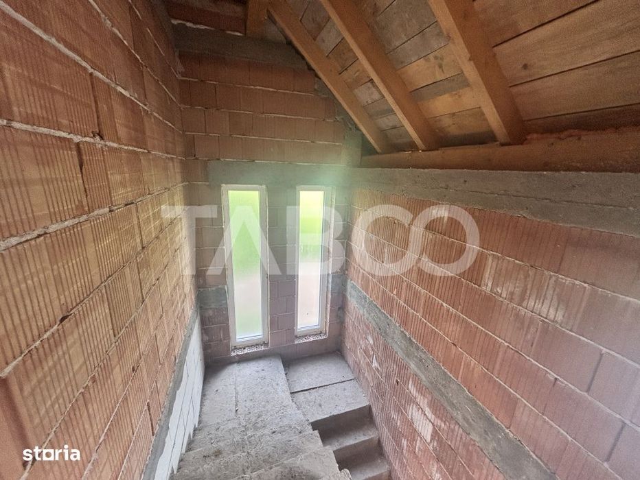 Casa 4 camere individuala  teren 600 mp in Sura Mare Sibiu