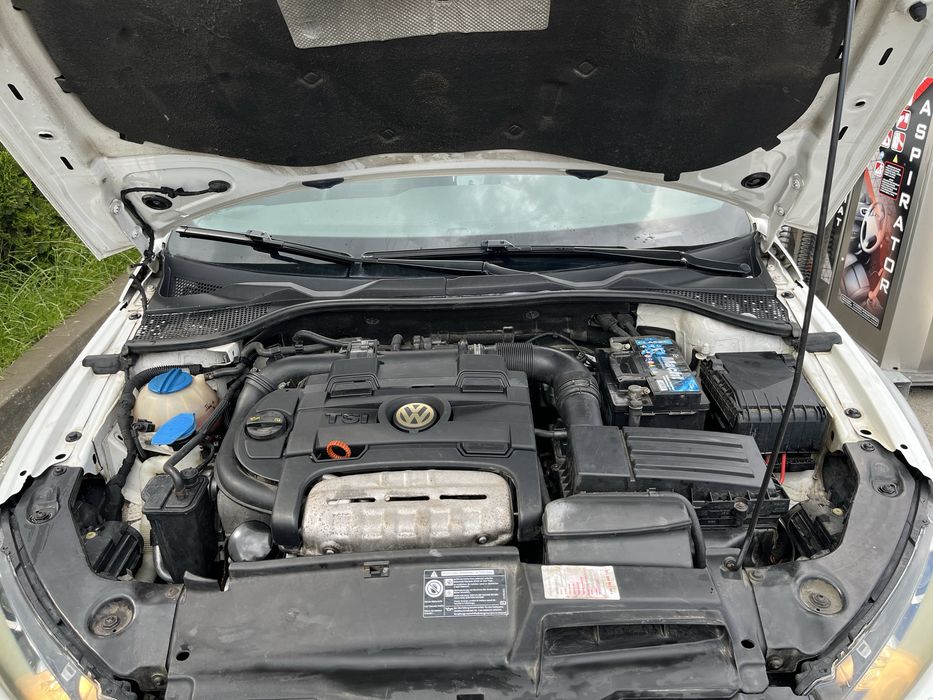 Volkswagen Scirocco 1.4 TSI 160 CP – Automat