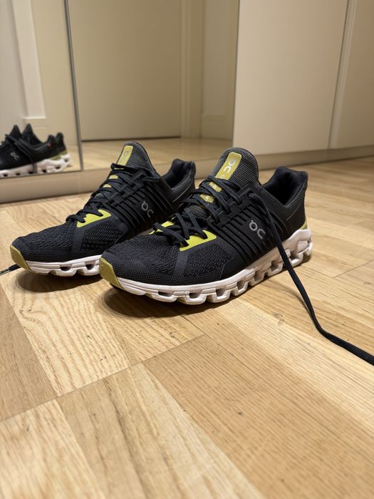 Adidasi ON Cloudswift