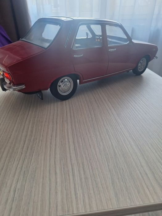Vand macheta Dacia 1300.