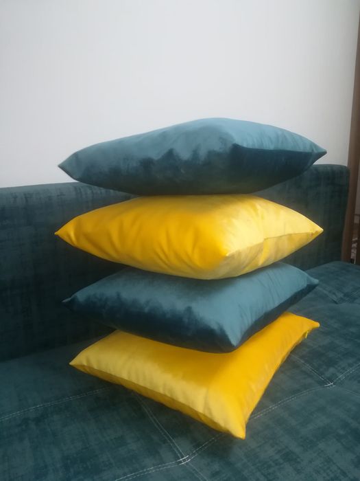 Бархатные подушки