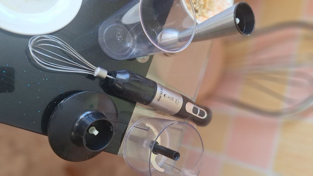 Продам электрический блендер