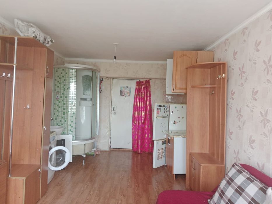 Комната 28 квадратов.