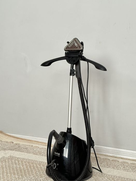 Продам паровой утюг от TEFAL.