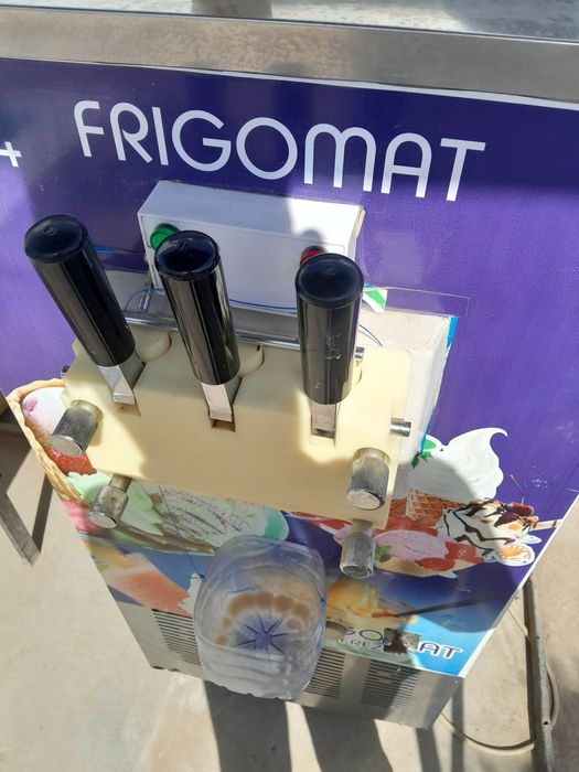 Muzqaymoq aparat frezir sotiladi