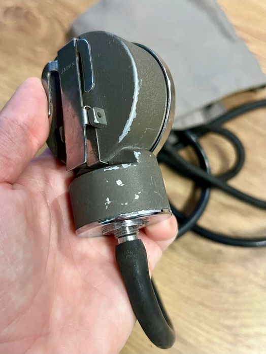 Tensiometru ITO cu stetoscop și manșetă