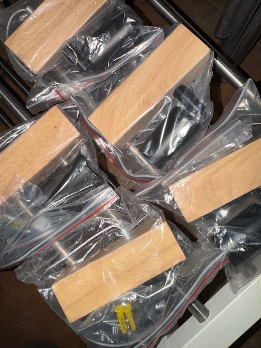 Aplice perete model lemn