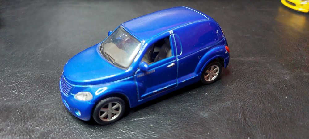 метални коли 1:43