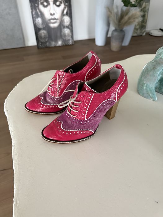 Botine de piele retro