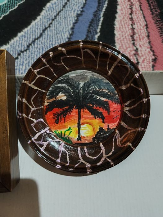 Продам много миниатюрных картин для вашего интерьера.