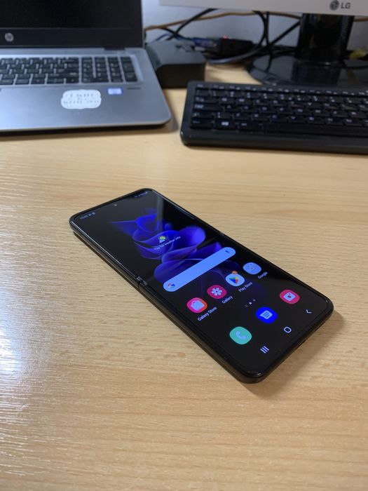 Samsung Z Flip 3 5G 256gb