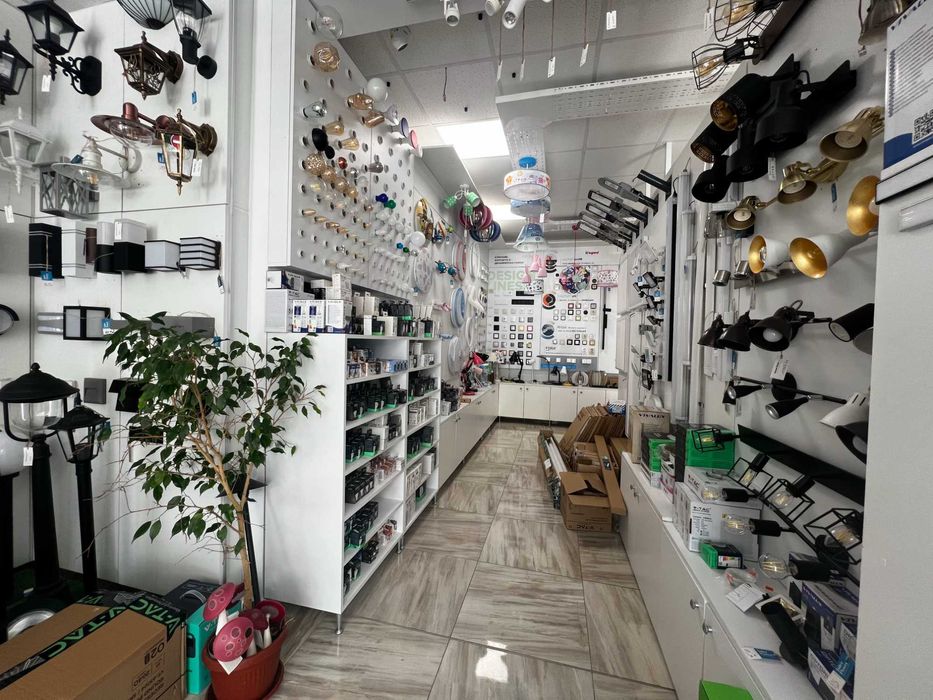 Дава се под наем Магазин в Габрово, Център - 122 кв.м за 612 € - Снимка #4