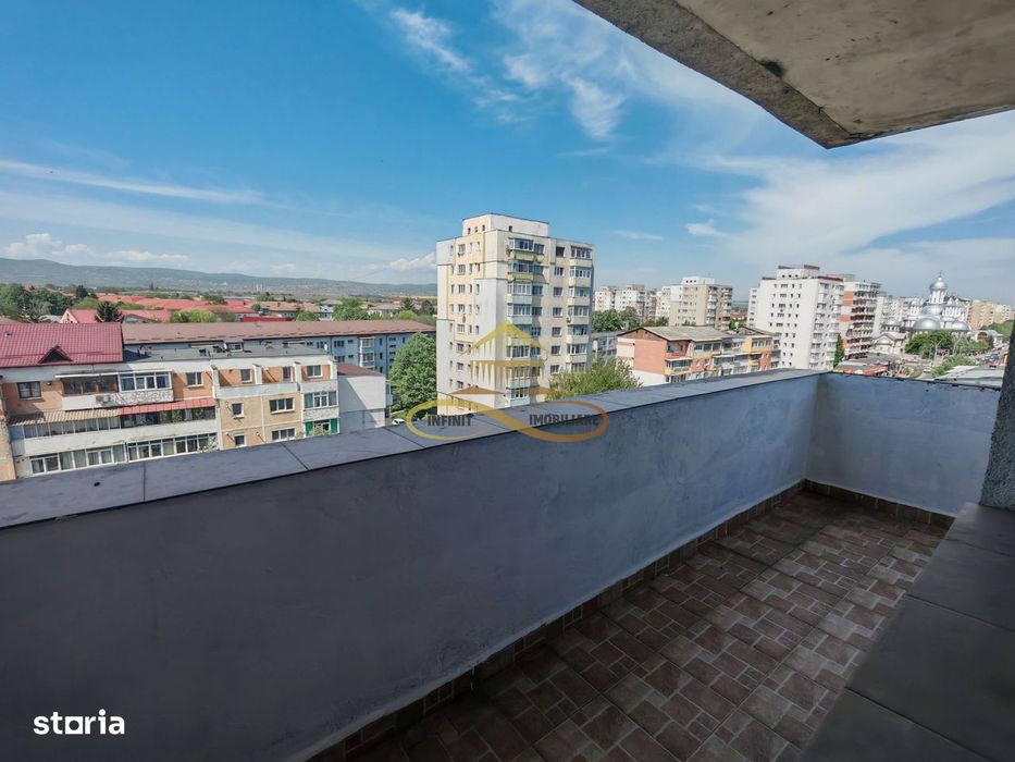 Vând apartament cu 2 camere decomandate, spațios și luminos
