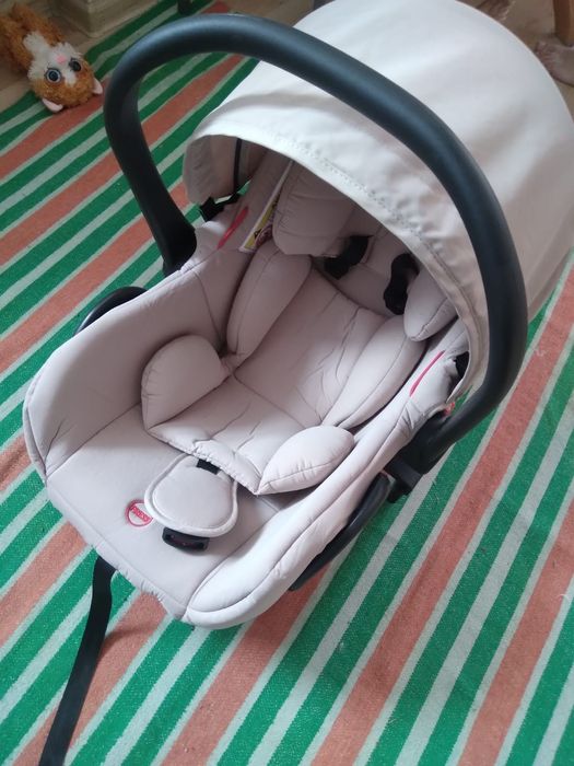 Срочно продам коляску хорошим состояние