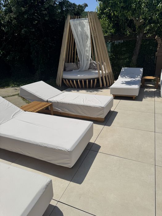 Sezlong lemn piscina