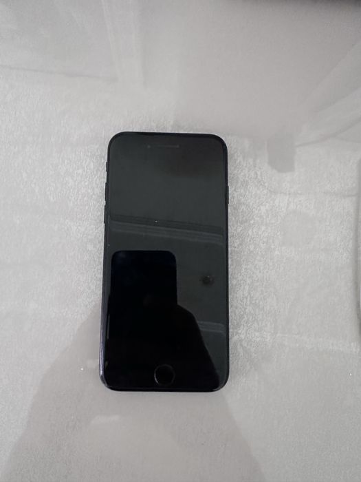 Iphone SE, в хорошем состоянии