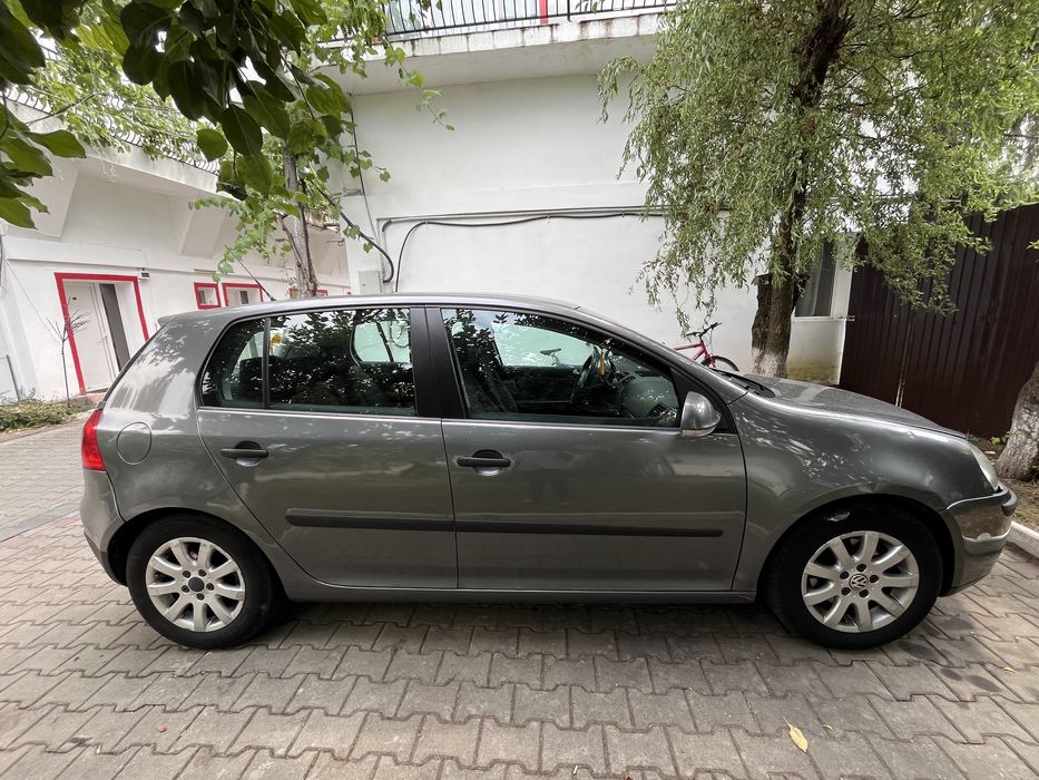 Volkswagen golf(2006) de vânzare