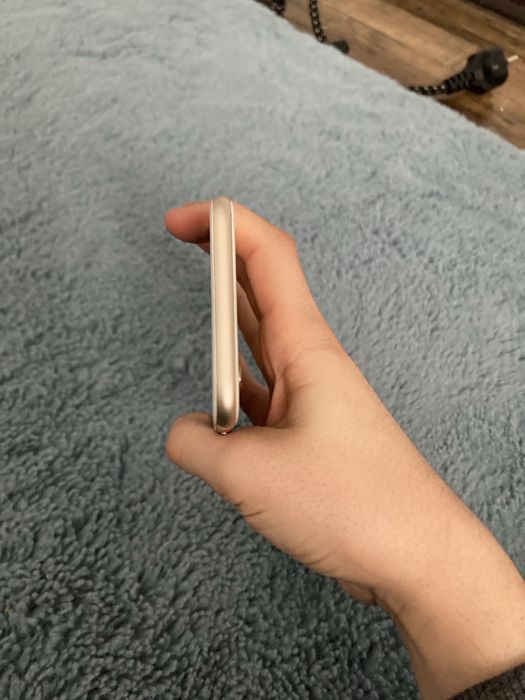 Vand iphone 6 ca nou