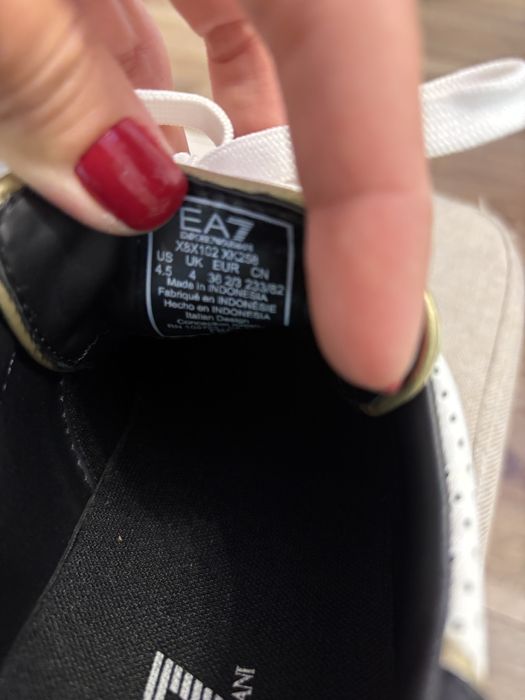 Tenesi Emporio Armani marimea 36 2/3
