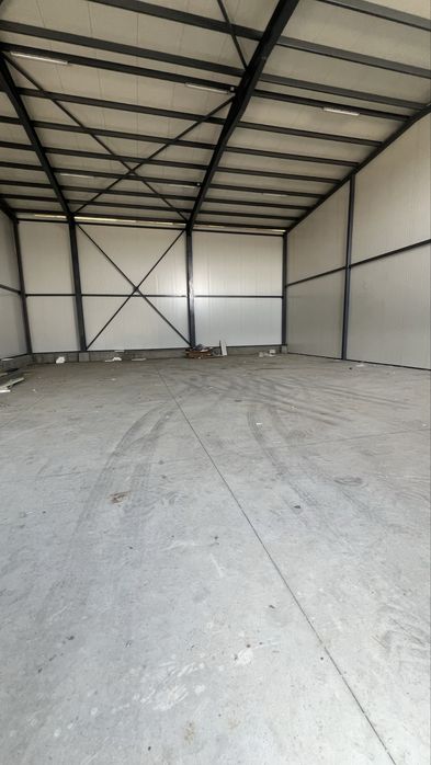 Продава Склад 275кв.м.