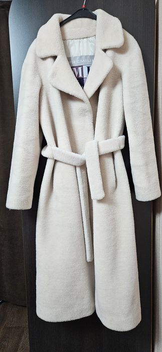 Продам женскую шубу