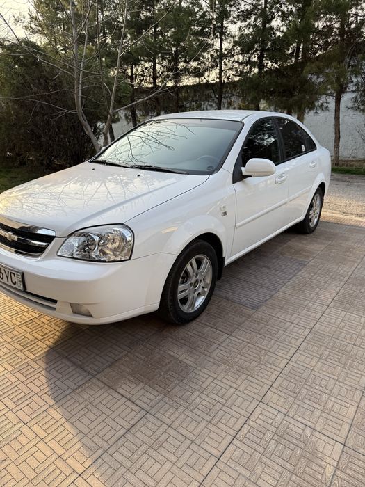 Lasseti 1.8 toza kraska zo’r holati