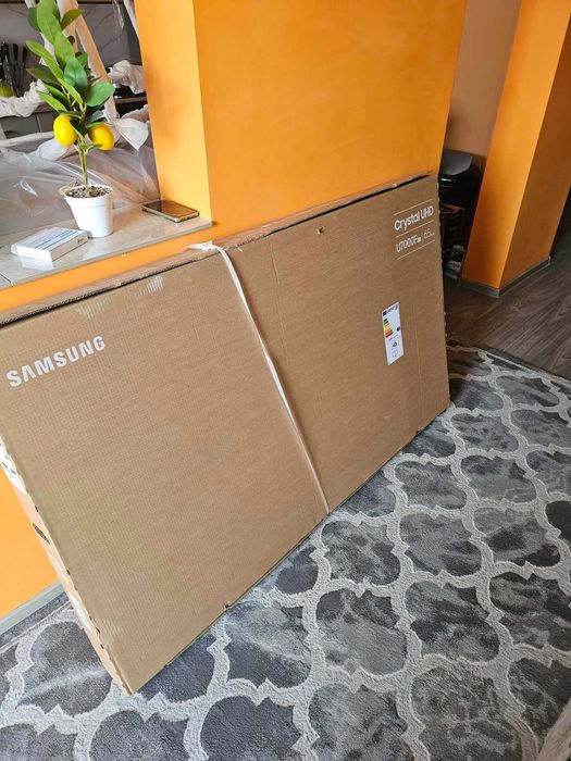 Tv samsung Crystal UHD  U7000F  65. 163cm