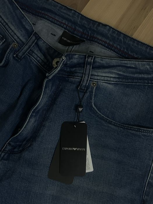 джинсы Armani exchange