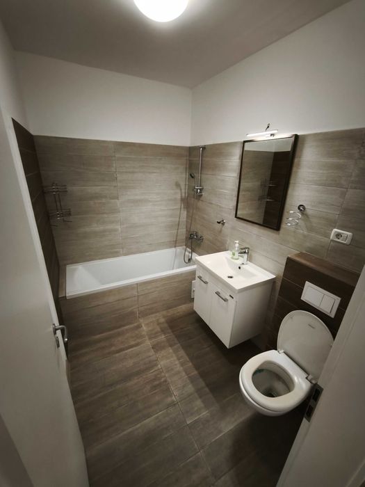 Proprietar vand apartament nou 2 camere Str Mures