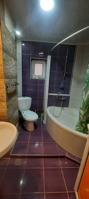 Ofer spre închiriere ap 3 camere