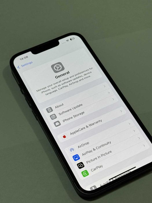 Продавам iPhone 13 256GB 100% Baterry