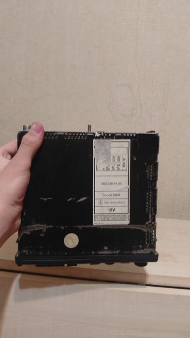 Продаю магнитолу от Mersedes