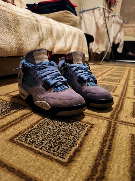 Jordan 4 University Blue