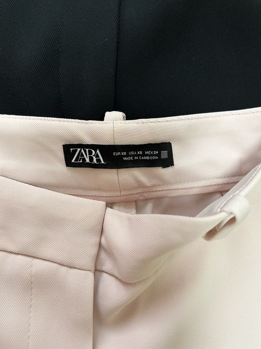 Панталони Zara 30€