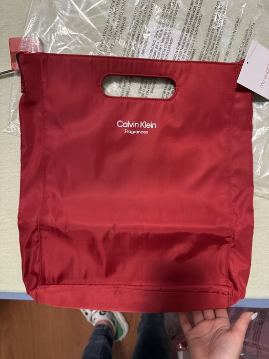 Дамска чанта calvin klein, mugler & versace