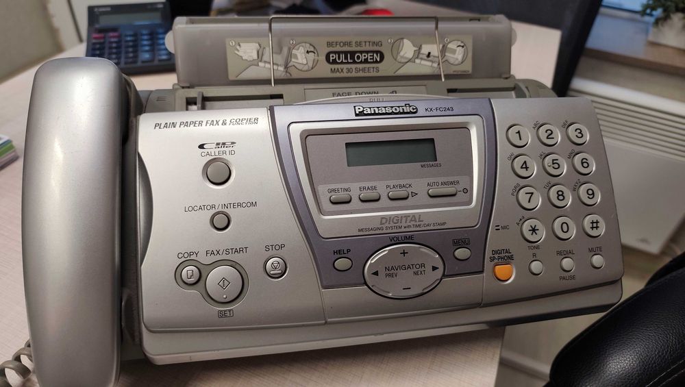 Продавам факс апарат Panasonic